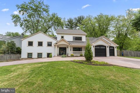 Single Family Residence in McLean VA 5844 Bermuda COURT.jpg