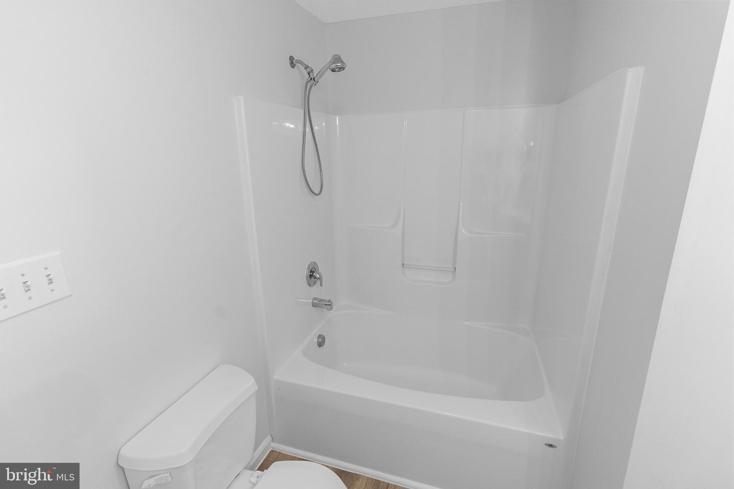Photo 13 of 29 of 109 Kensington Ter townhome