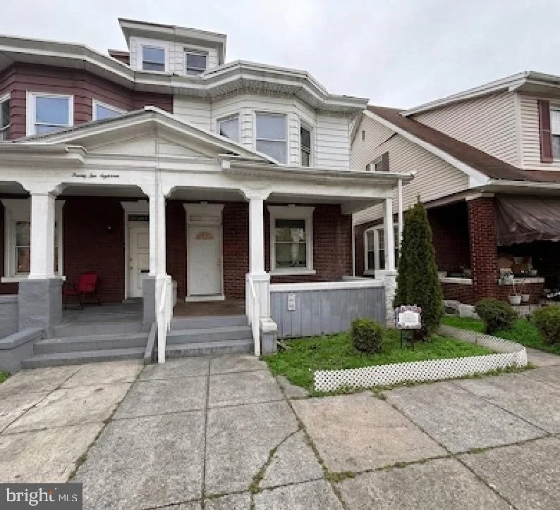2220 N 5th Street