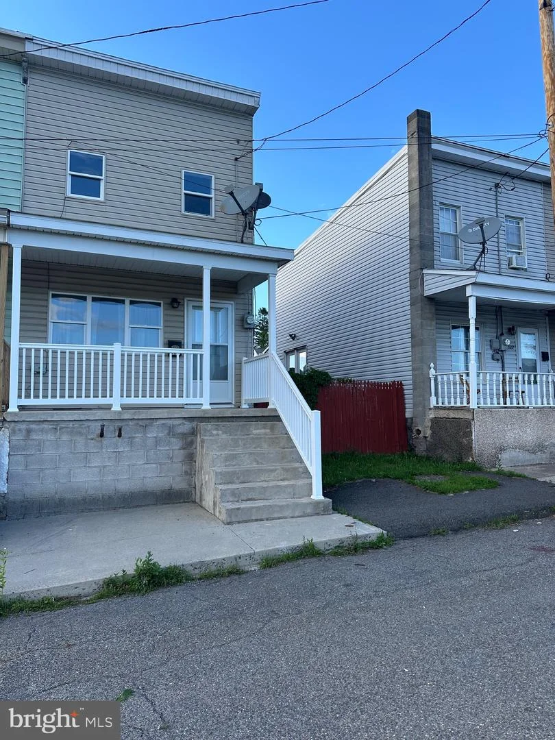 531 W Howard Street, Frackville, PA, 17931