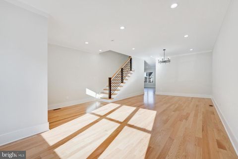 Townhouse in Arlington VA 2021 Kenmore STREET 37.jpg