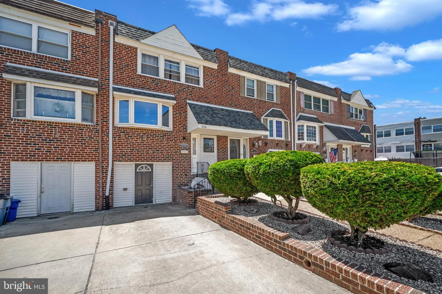 3116 Holly Road