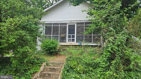 Single Family Residence in Silver Spring MD 712 Richmond AVENUE.jpg