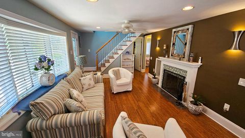 Single Family Residence in Manahawkin NJ 5 Jonathan DRIVE 5.jpg