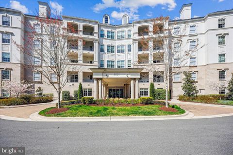 8121 River Rd #451 Bethesda MD 20817