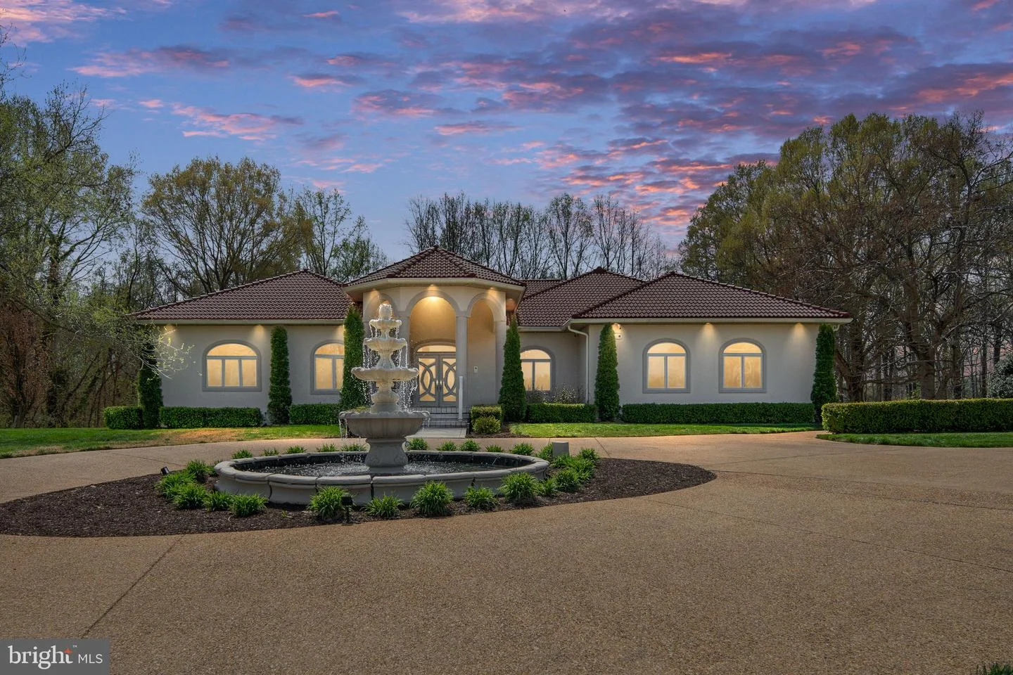 11227 N Club Drive