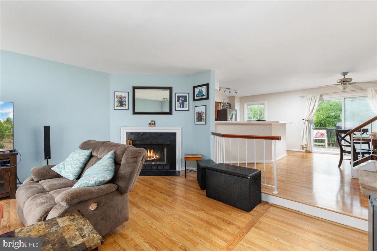 Photo 4 of 42 of 411 Davis Ave SW townhome
