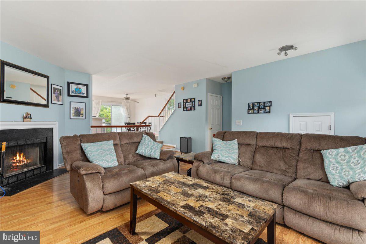 Photo 3 of 42 of 411 Davis Ave SW townhome