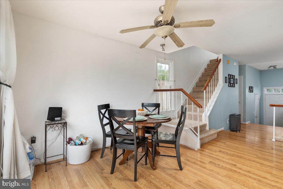 Photo 7 of 42 of 411 Davis Ave SW townhome
