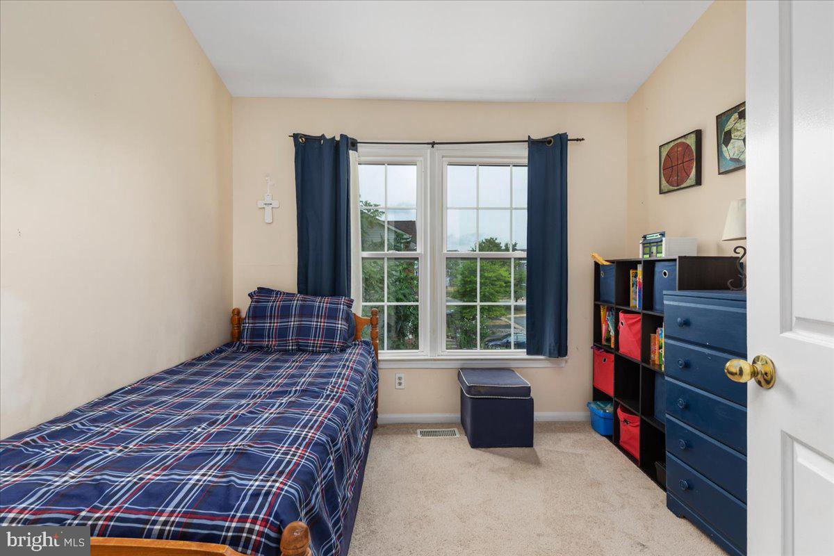 Photo 12 of 42 of 411 Davis Ave SW townhome