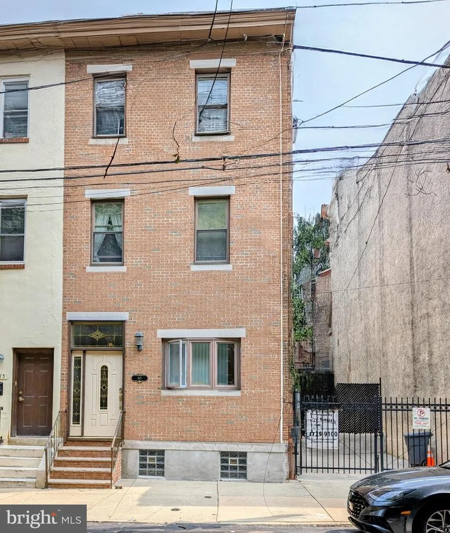 1613 N 18th Street