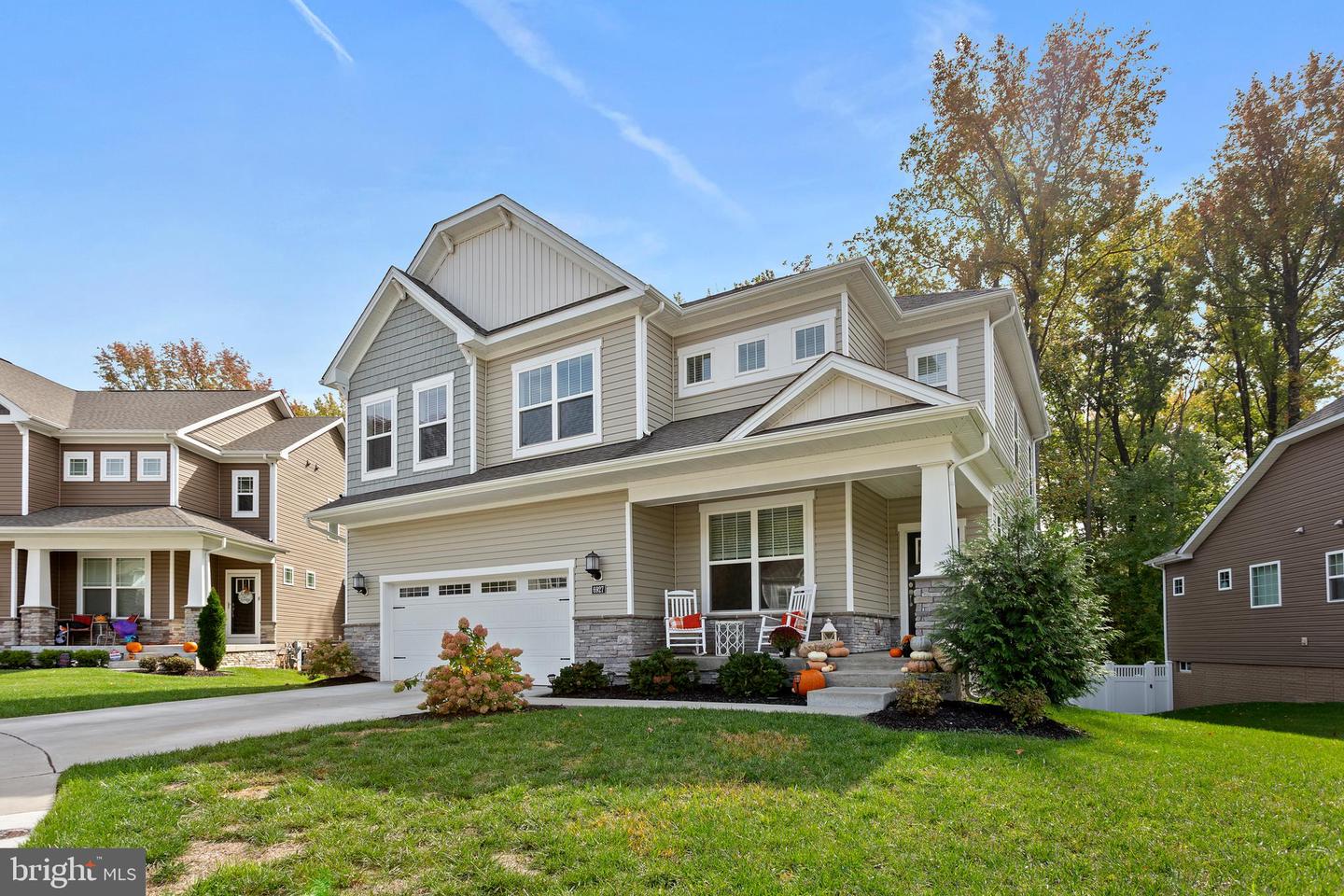 Photo 42 of 49 of 6927 Galesbury Ct house