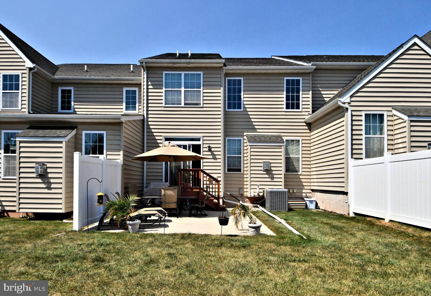 Photo 50 of 55 of 2009 Pleasant Valley Dr townhome