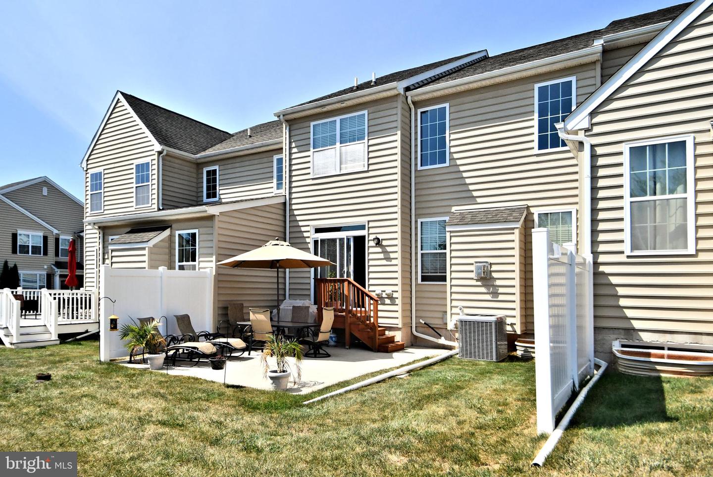 Photo 51 of 55 of 2009 Pleasant Valley Dr townhome