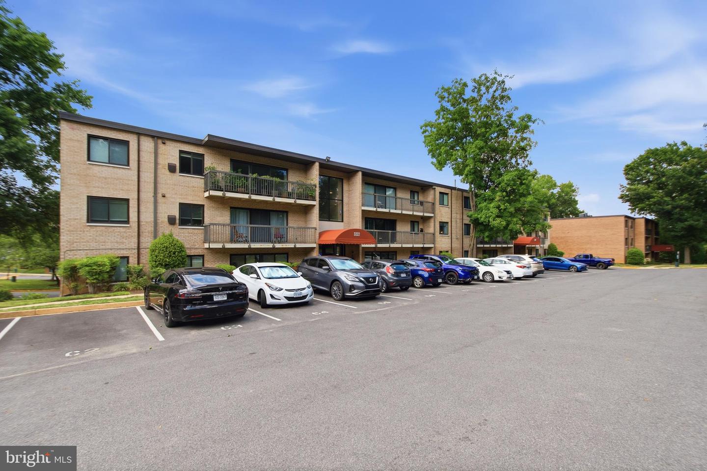 3222 S 28th Street Unit 402, Alexandria, VA, 22302