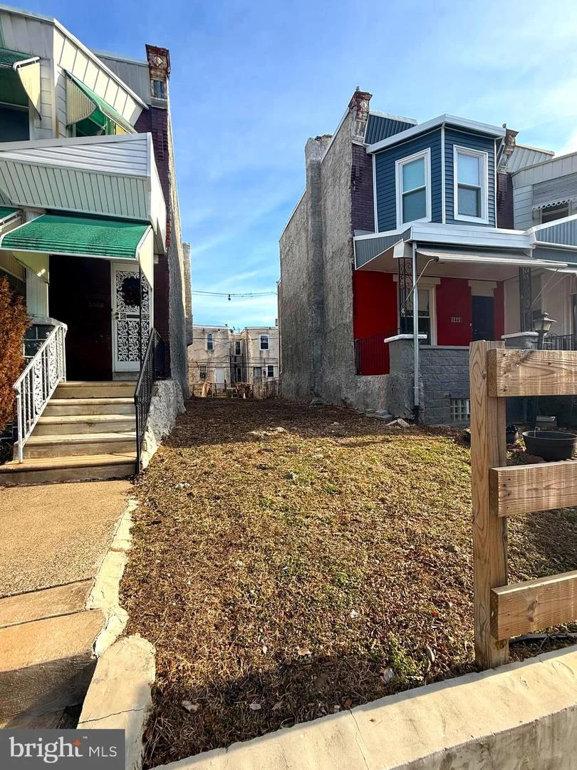 1451 N Alden Street