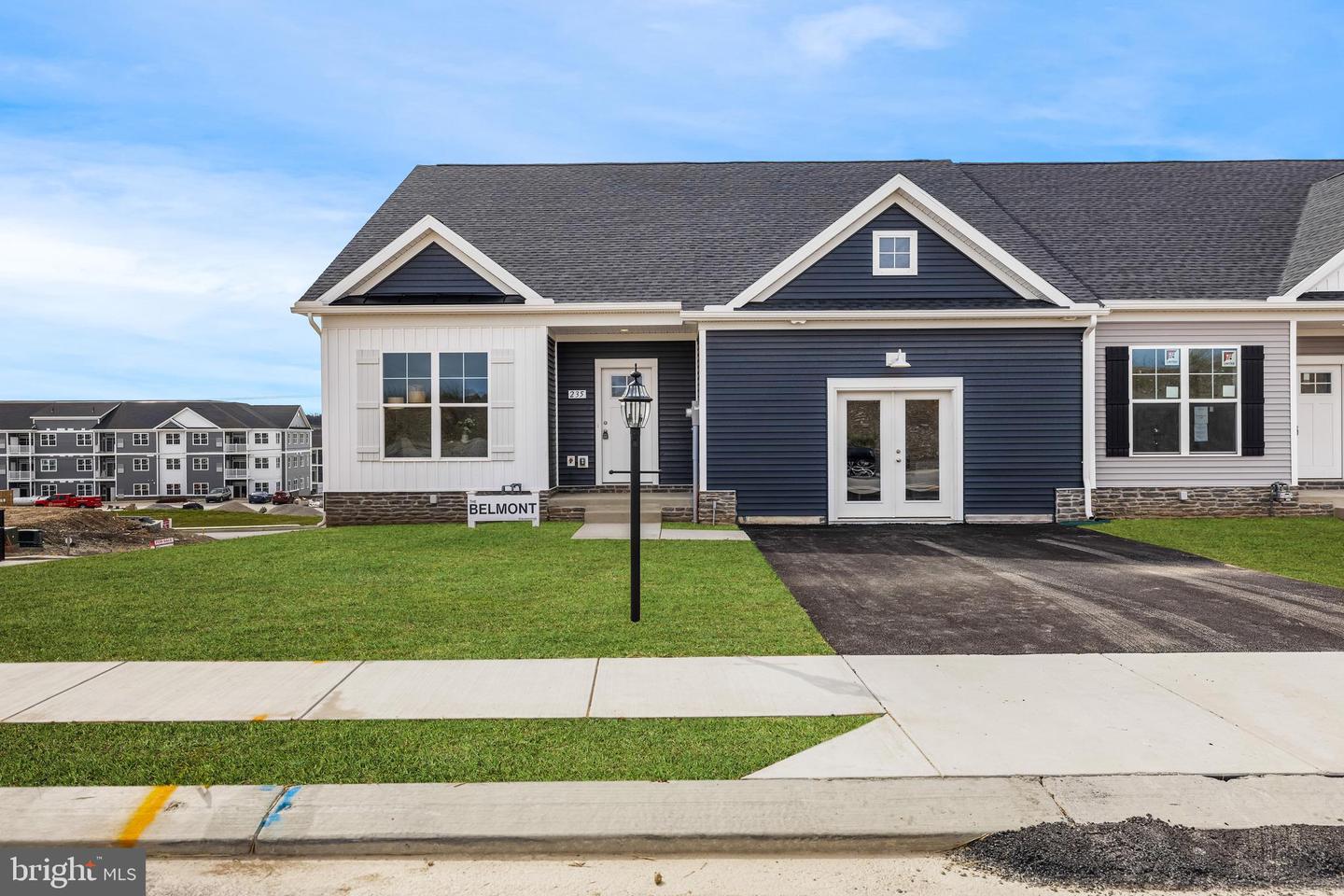 View Hanover, PA 17331 townhome