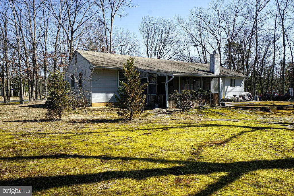 Photo 37 of 38 of 2 Penn Rd house