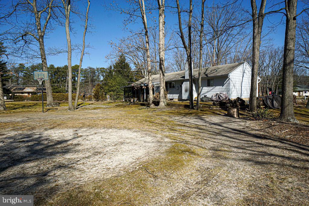 Photo 34 of 38 of 2 Penn Rd house