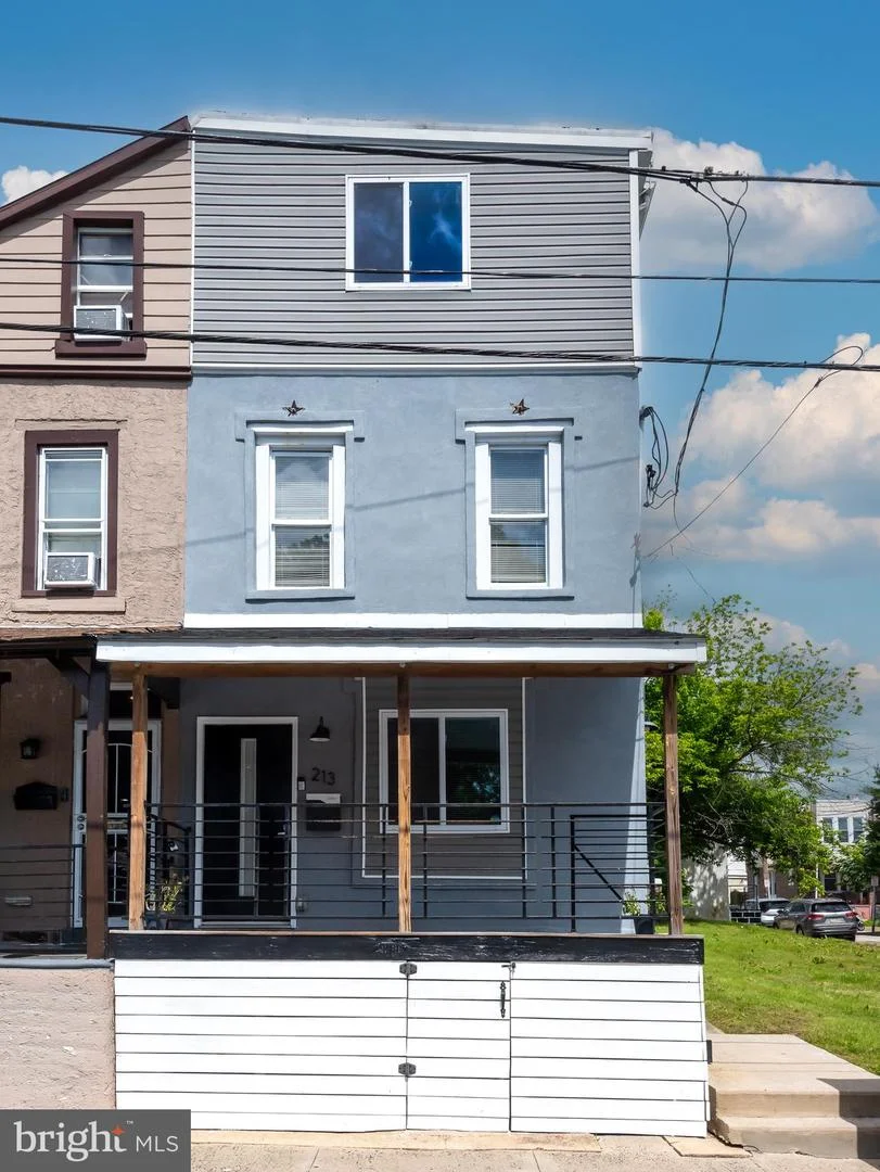 213 Phil Ellena St