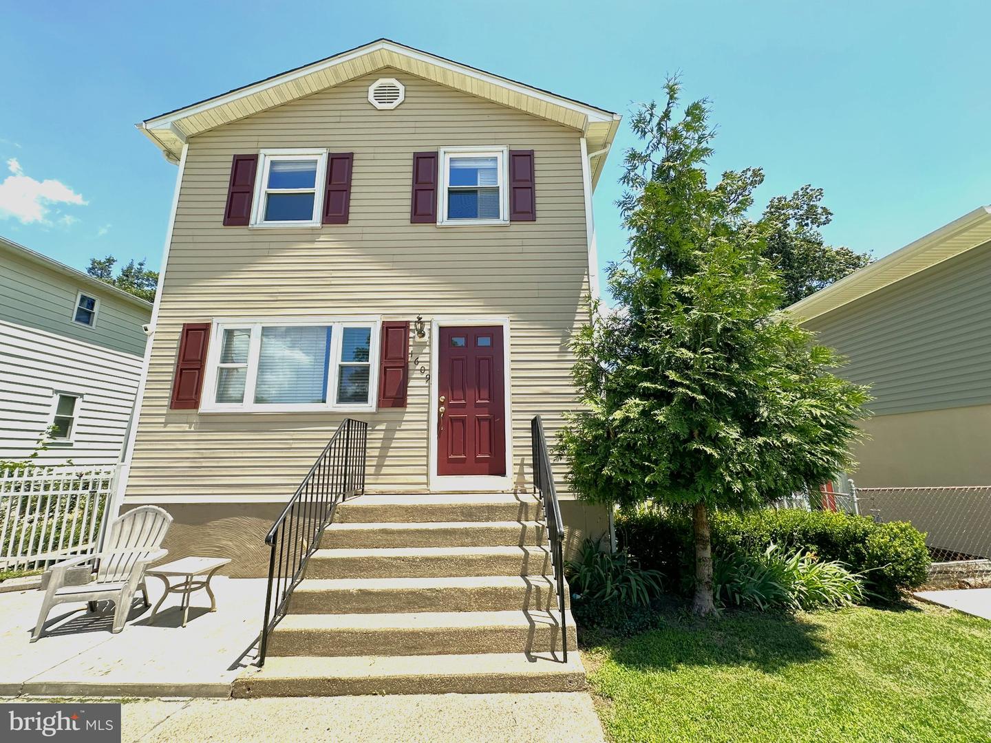 1609 Shady Side Dr