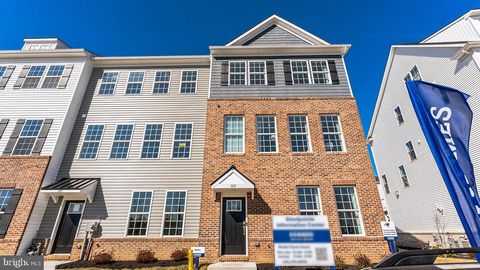 Townhouse in Phoenixville PA 404 Nail Works STREET 2.jpg