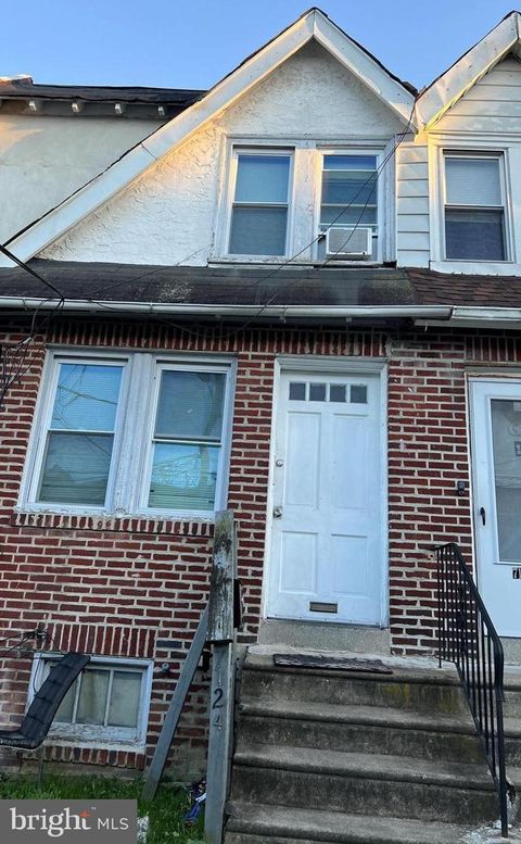 Townhouse in Upper Darby PA 7124 Seaford ROAD.jpg