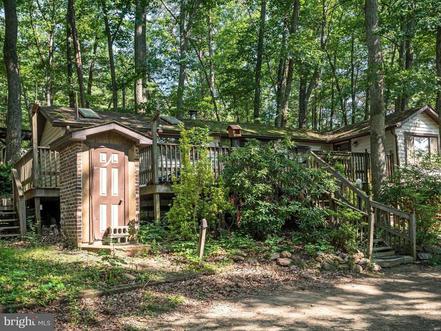 Photo 22 of 33 of 5 Deer Path Rd house