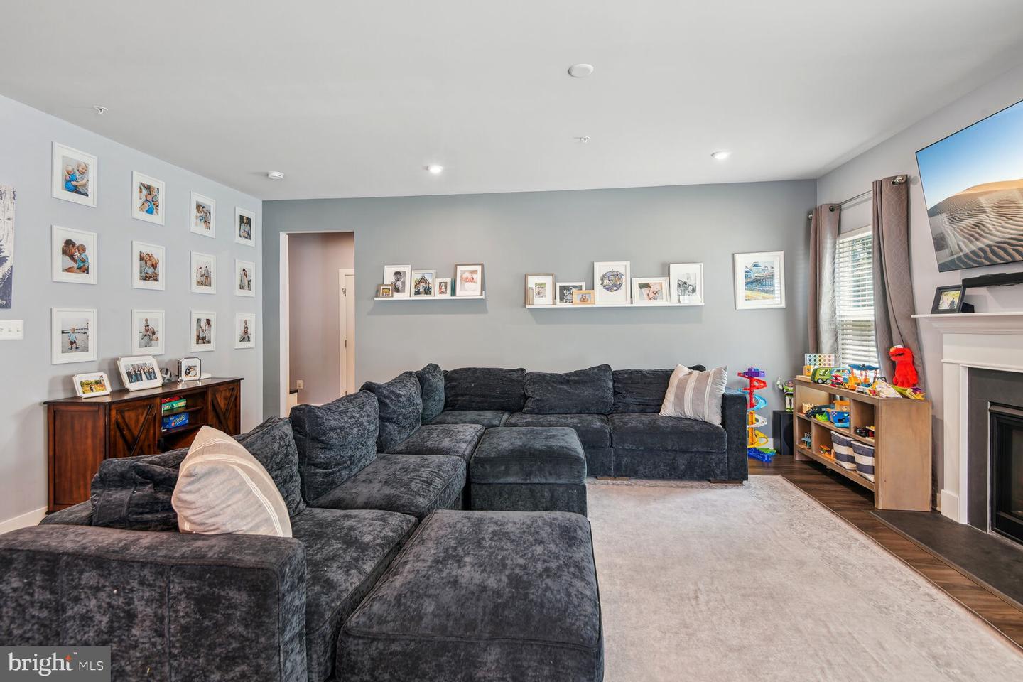 Photo 8 of 35 of 3421 Purslane Way house