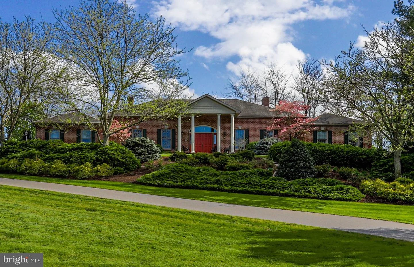 1558 Hearthside Drive Dr