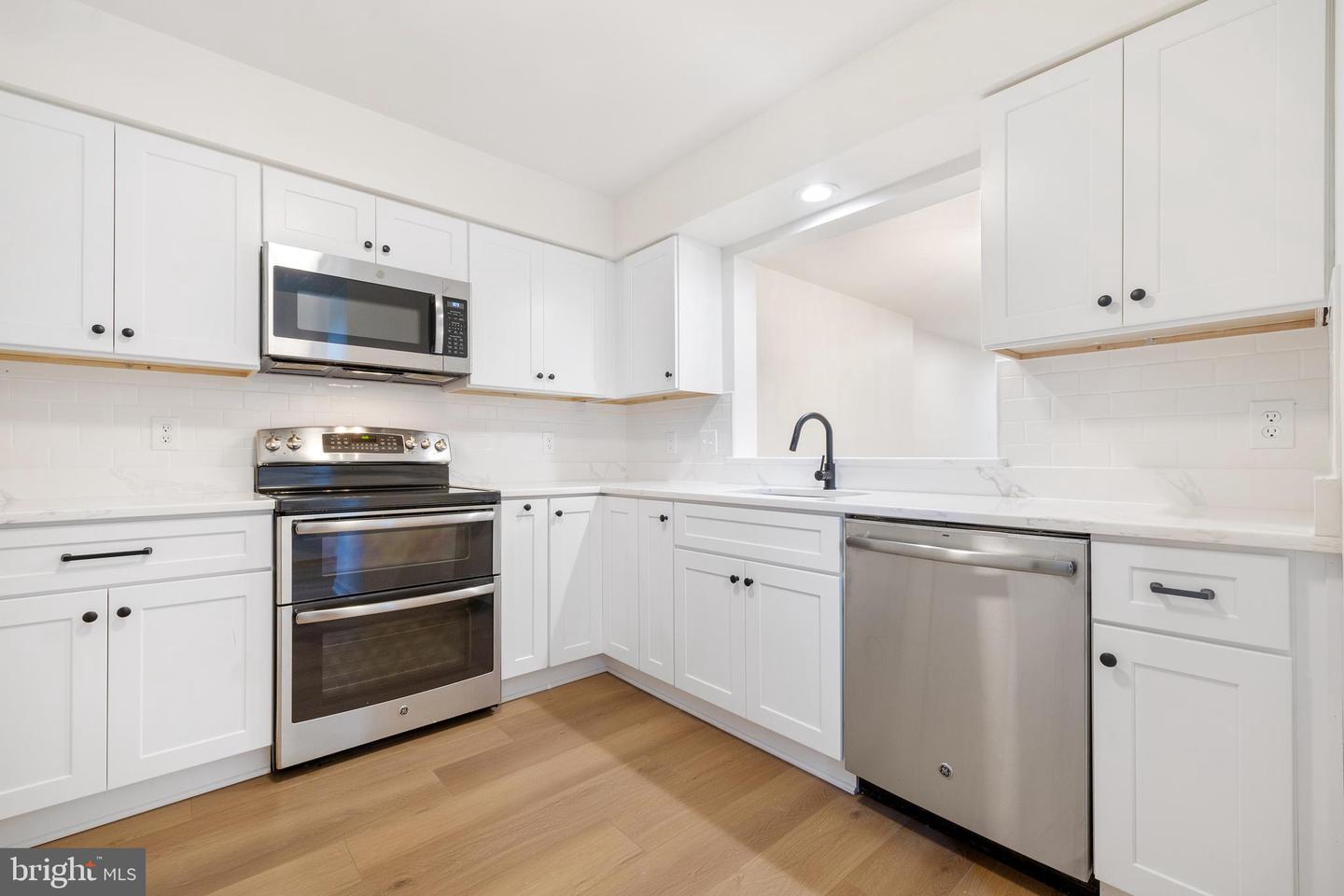 Photo 3 of 27 of 2830 Seasons Way townhome