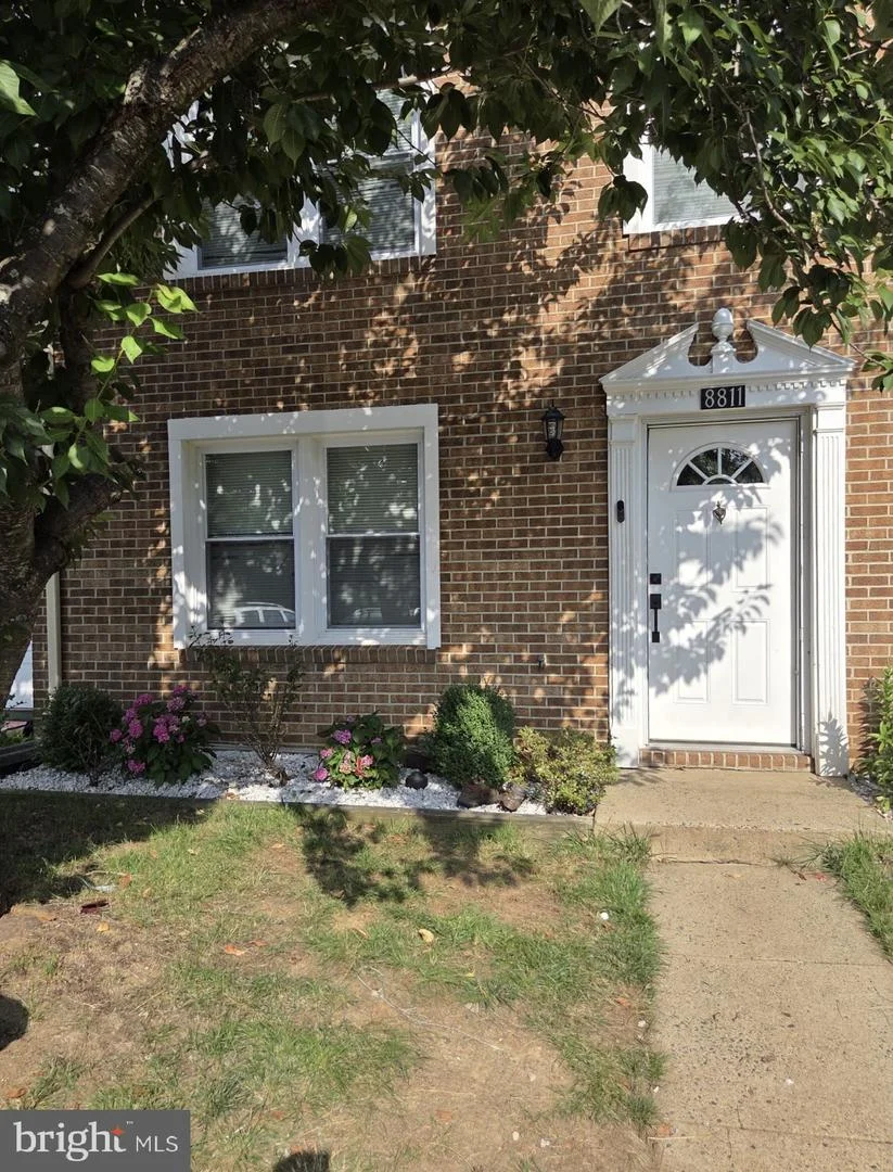 8811 Vicksburg Court