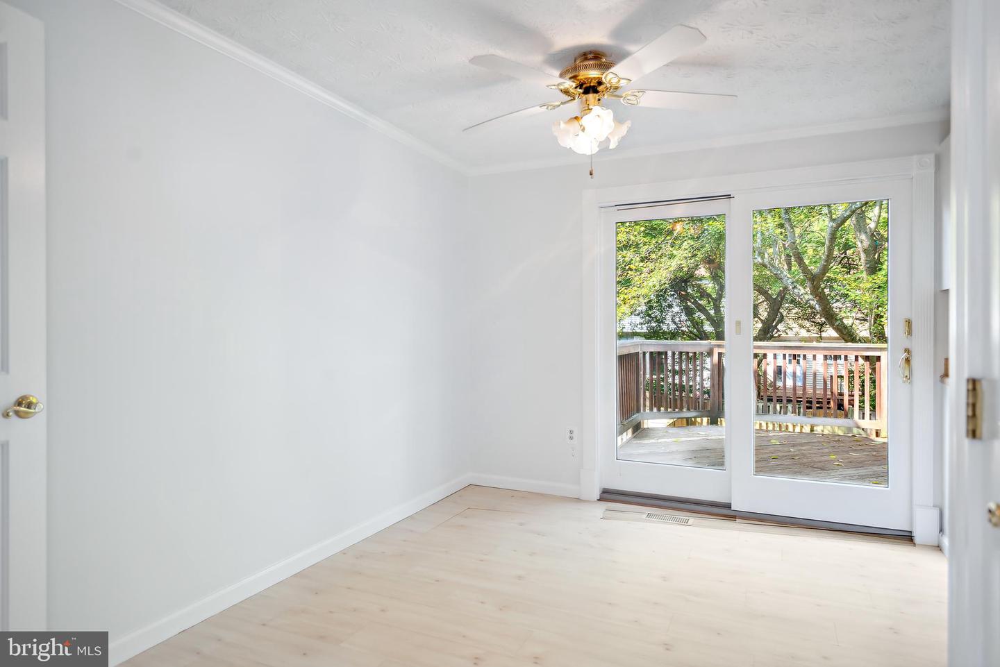 Photo 6 of 31 of 18024 Queen Elizabeth Dr townhome