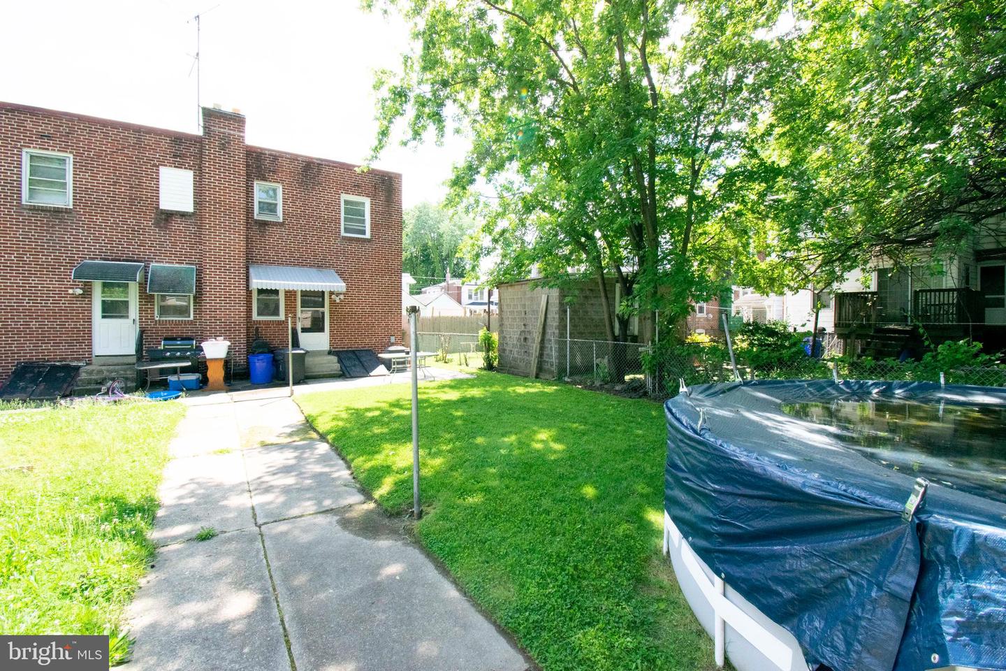 Photo 13 of 14 of 2514 Lindsay St multi-family property