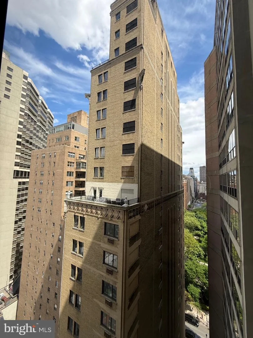 224 W Rittenhouse Square Unit 2317