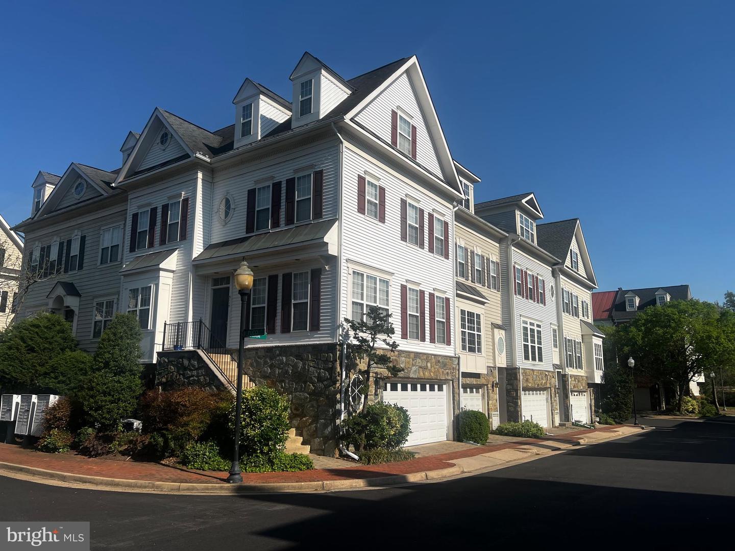 5117 Grimm Dr