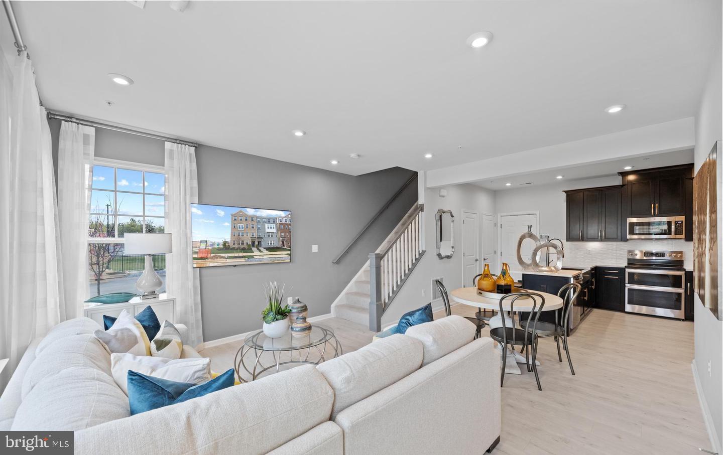 Photo 1 of 17 of 10534 John Glenn St townhome
