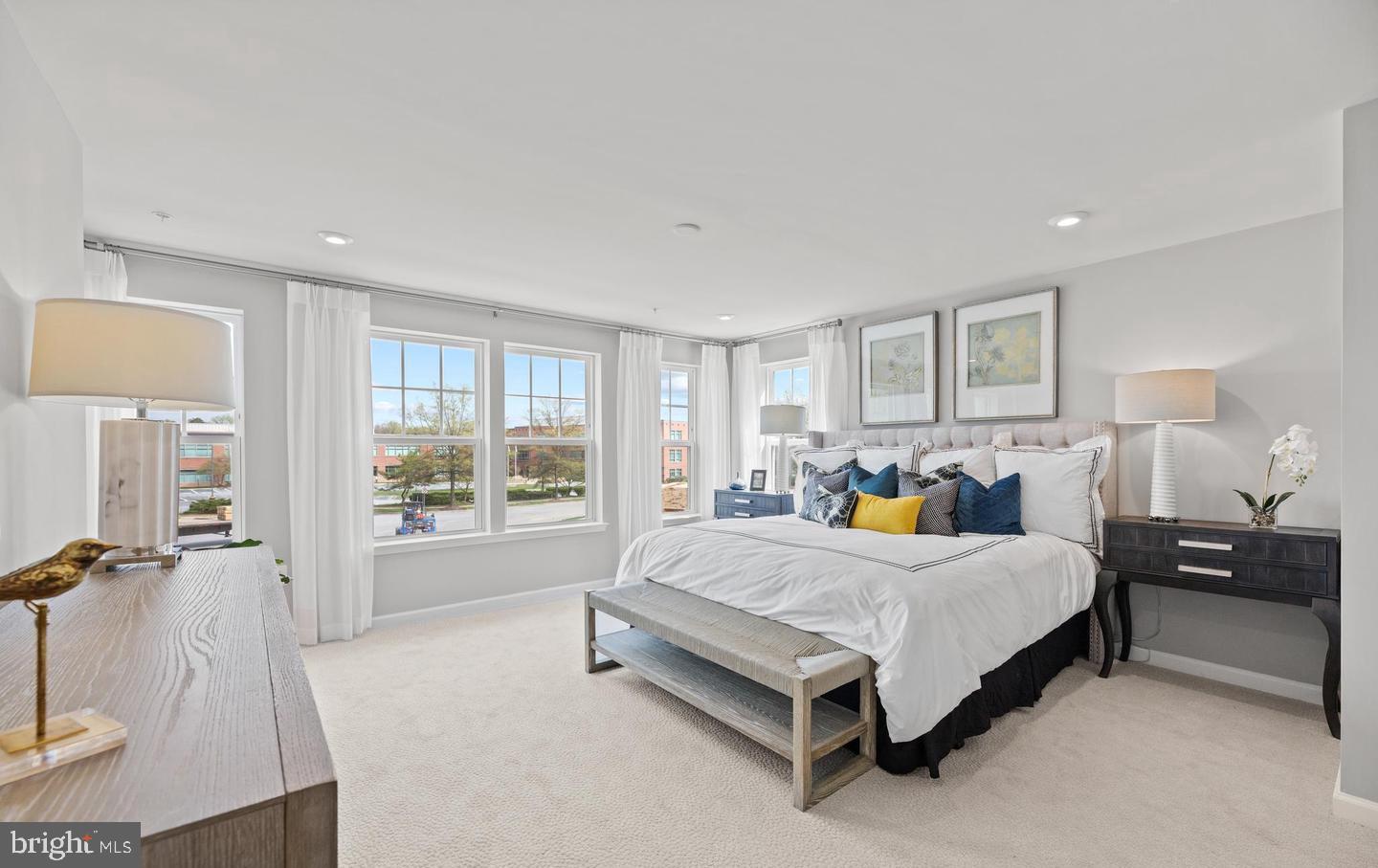 Photo 5 of 17 of 10534 John Glenn St townhome
