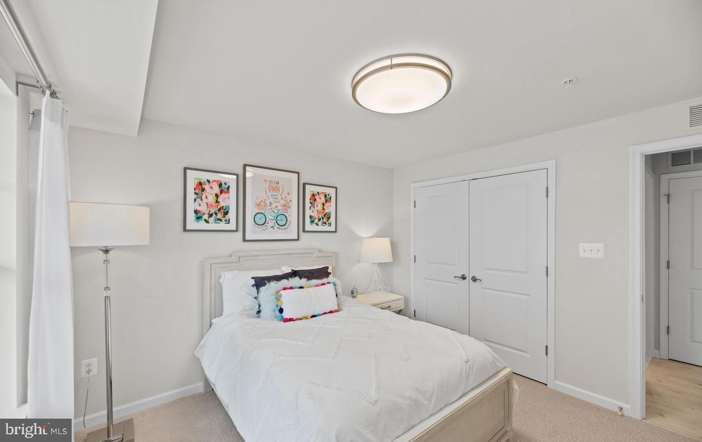 Photo 9 of 17 of 10534 John Glenn St townhome