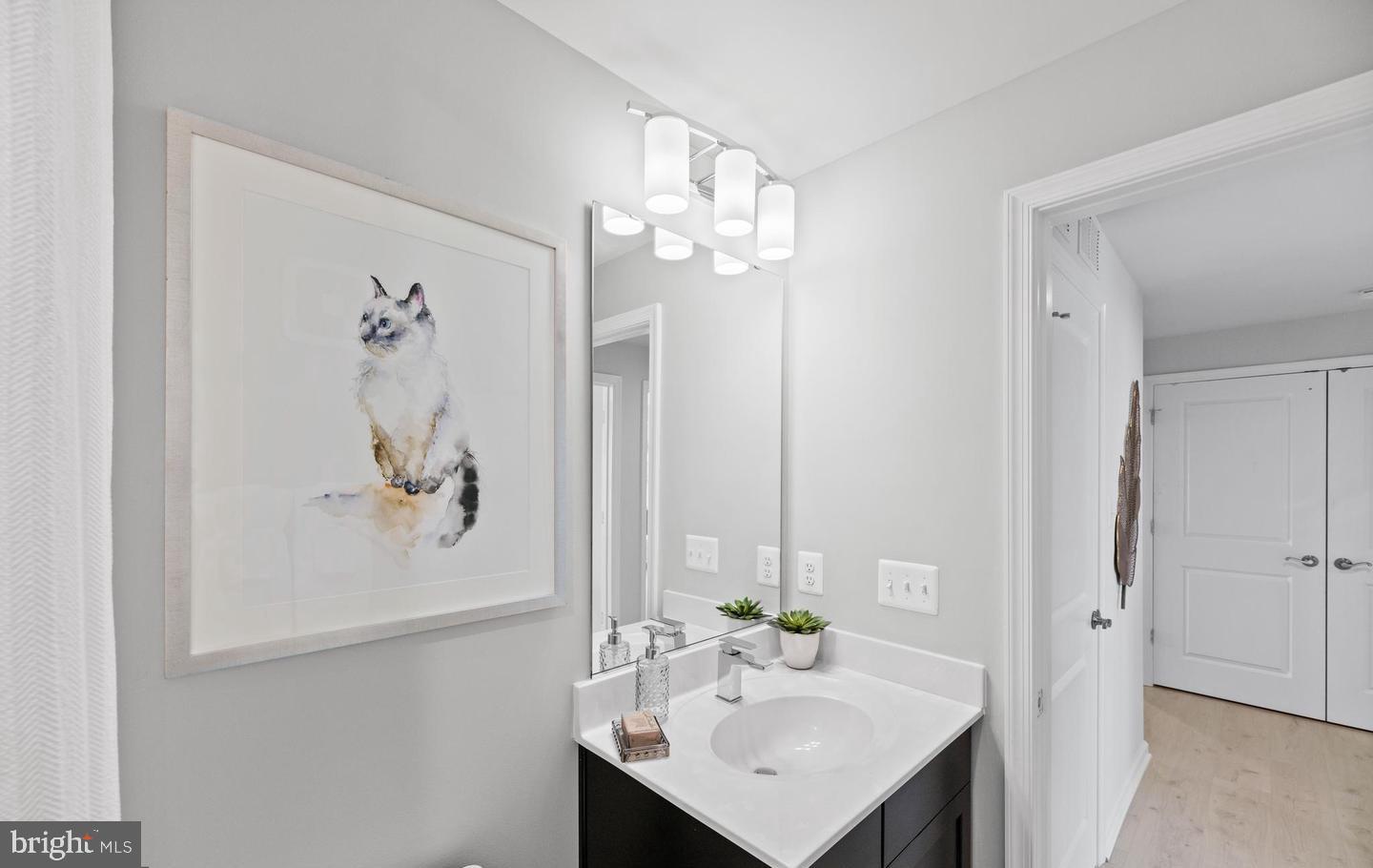 Photo 3 of 17 of 10534 John Glenn St townhome