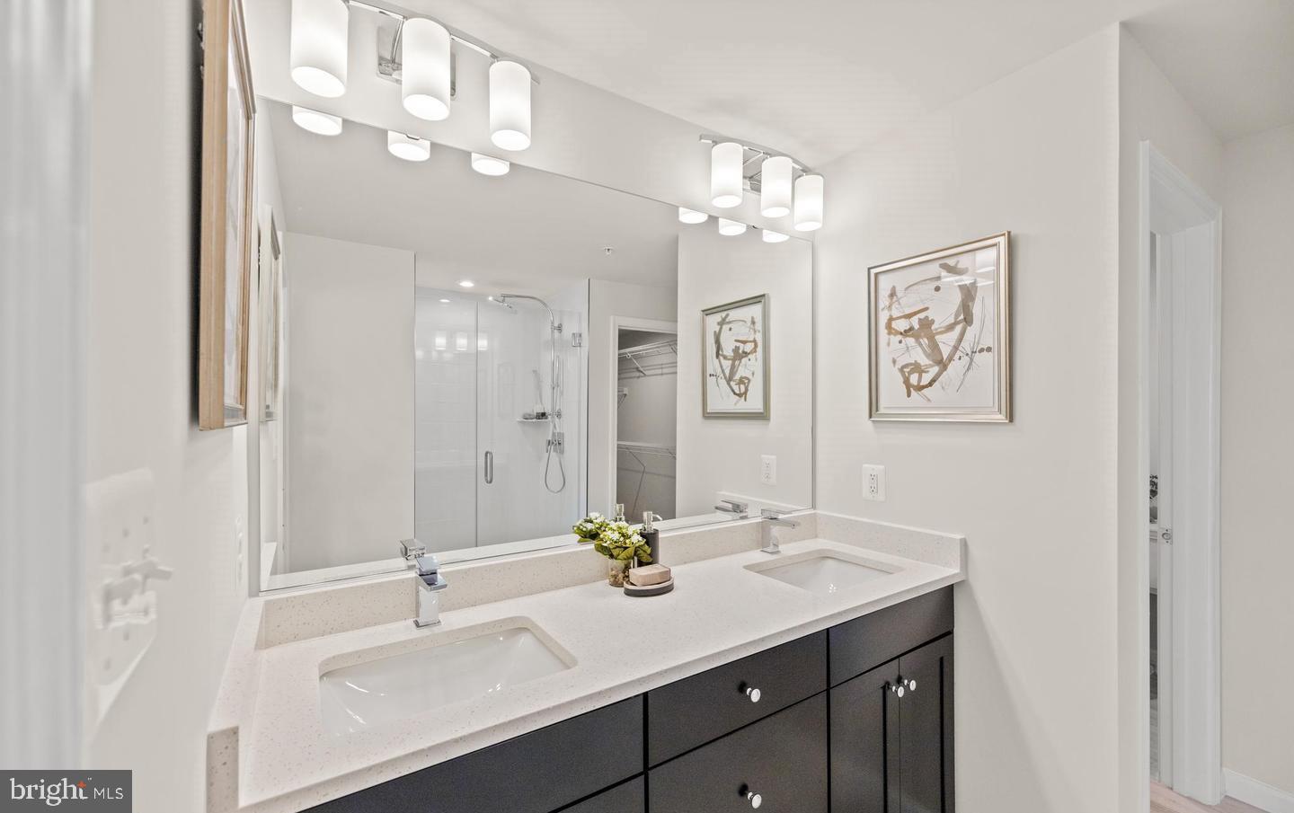 Photo 8 of 17 of 10534 John Glenn St townhome