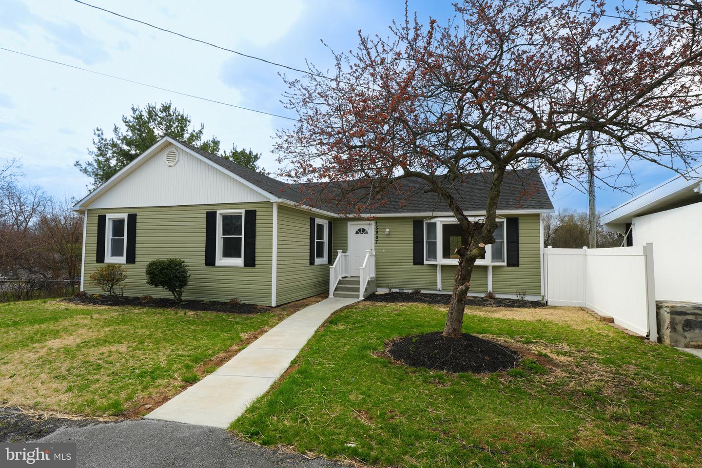 Listing image 2