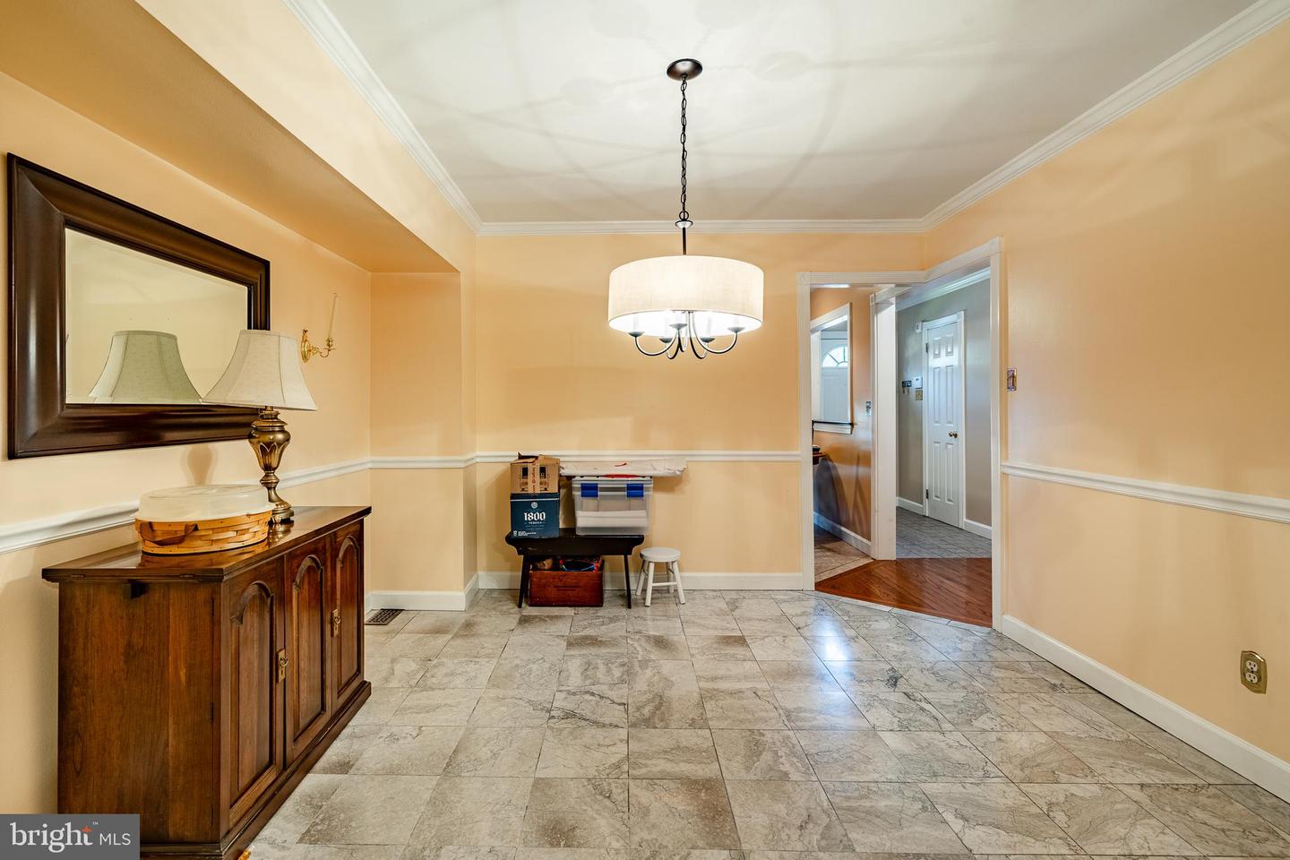 Photo 13 of 39 of 14 Colonial Way townhome