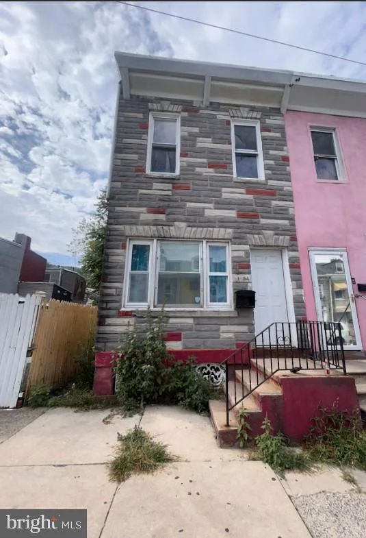 1054 Muhlenberg Street