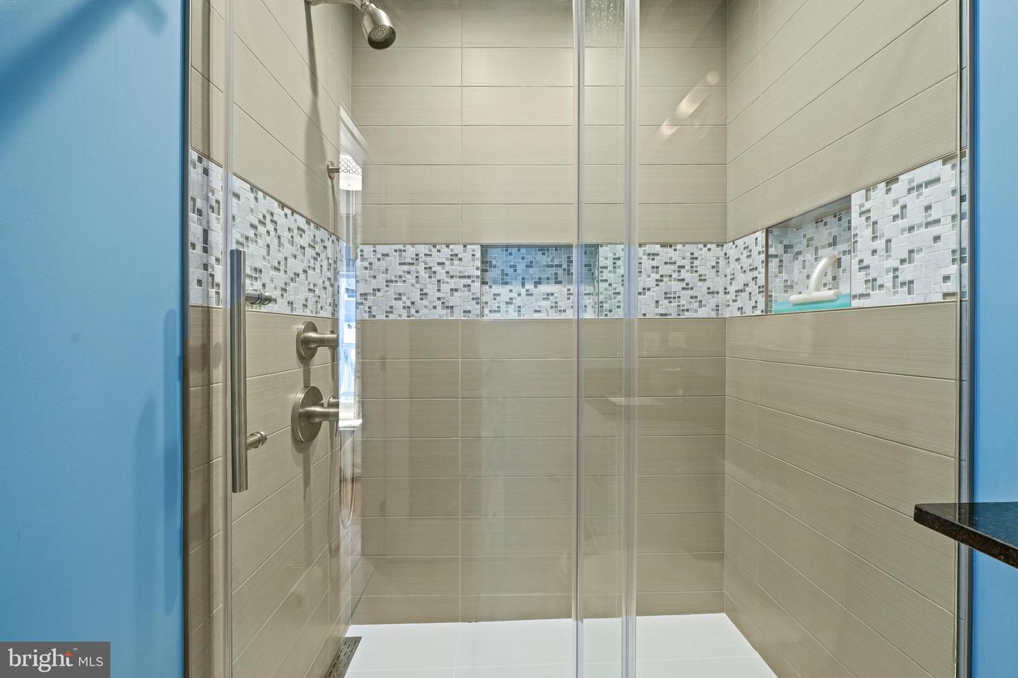 Photo 16 of 27 of 224 Q St NW #A townhome