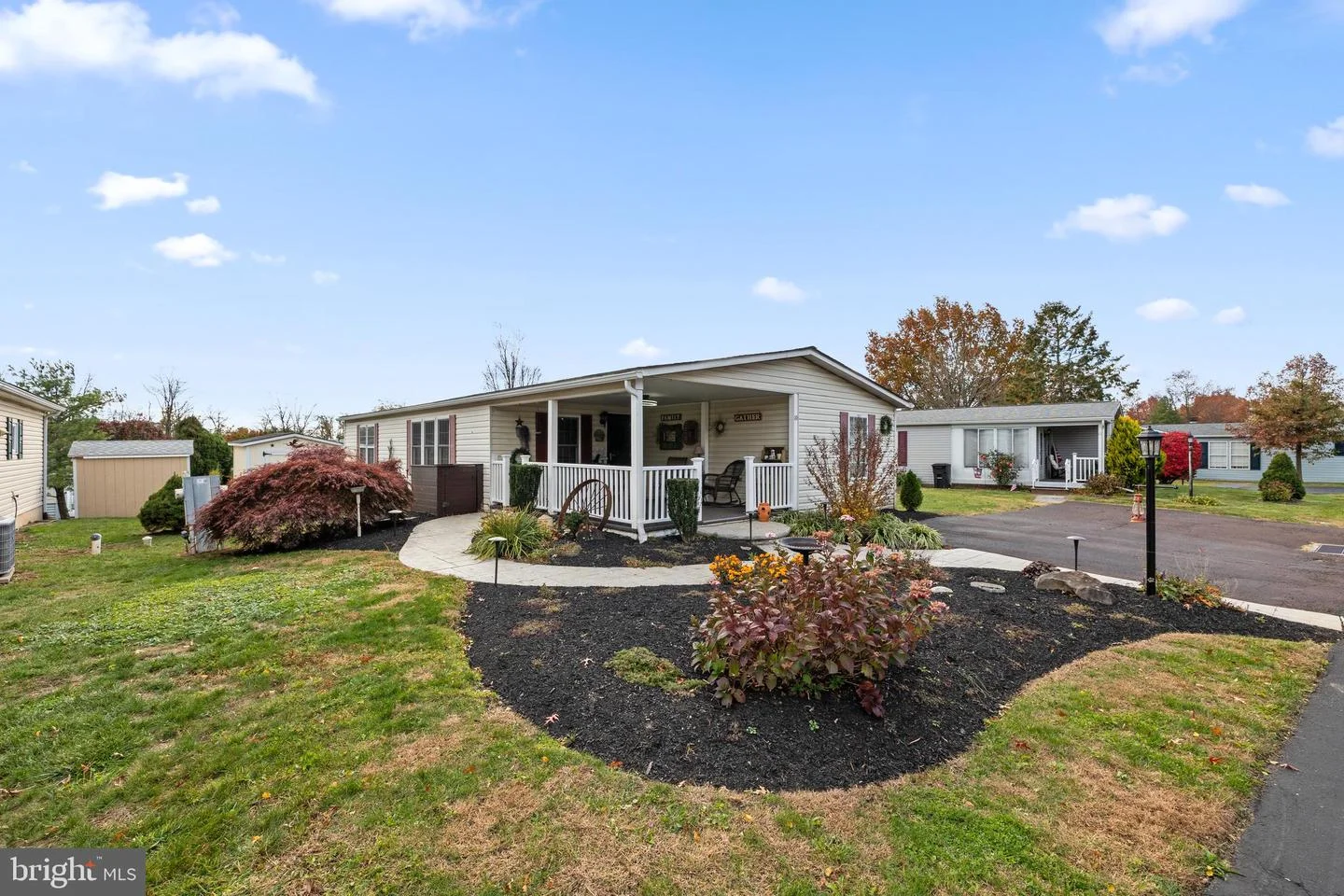 10 Queen Anne Way