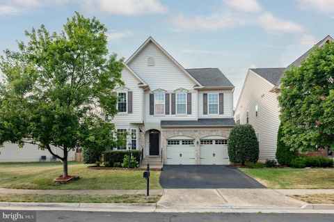 Single Family Residence in Gainesville VA 13932 Gallery WAY.jpg