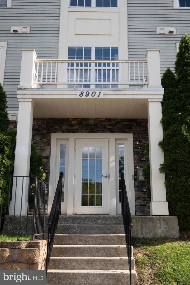 8901 Stone Creek Place Unit 101