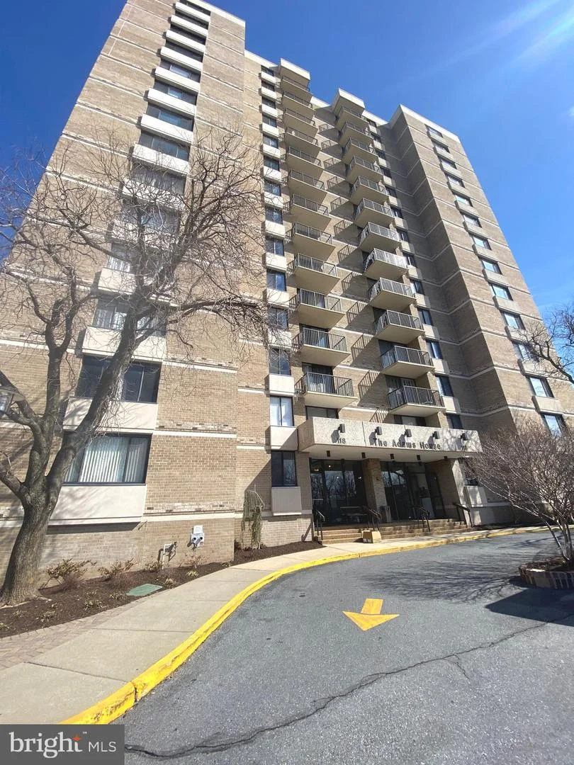 118 Monroe Street Unit 709