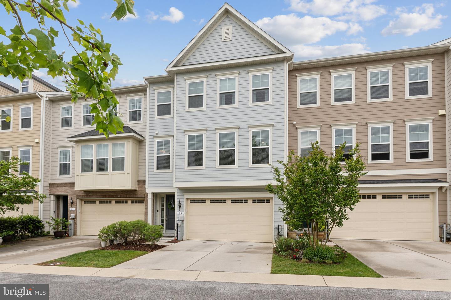29 Enclave Ct